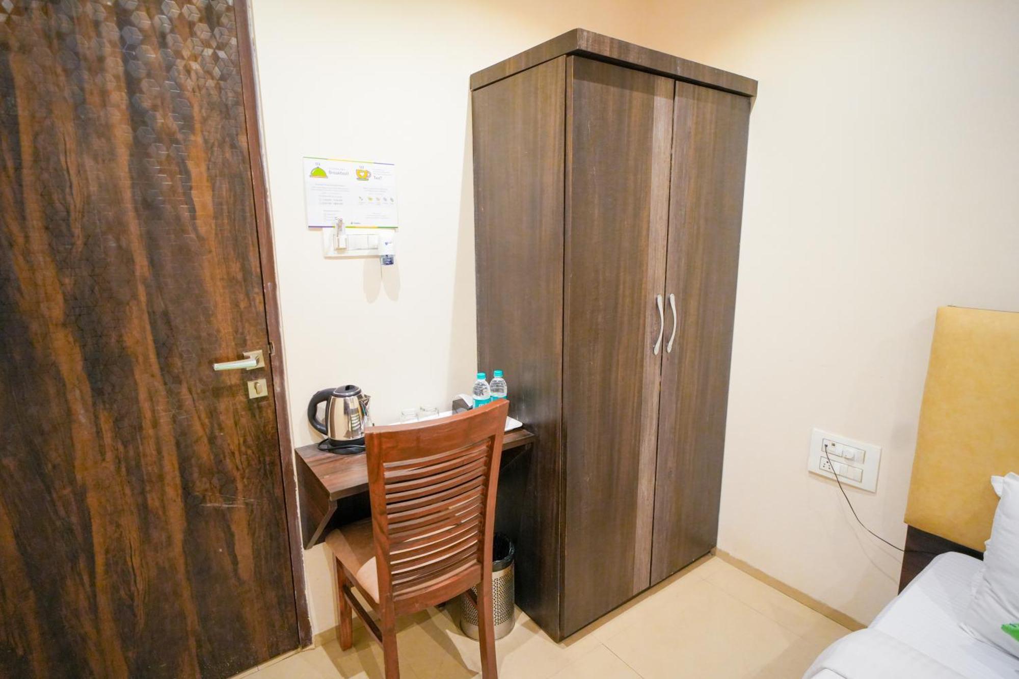 Hotel Skylink Hospitality Mahalaxmi มุมไบ ภายนอก รูปภาพ