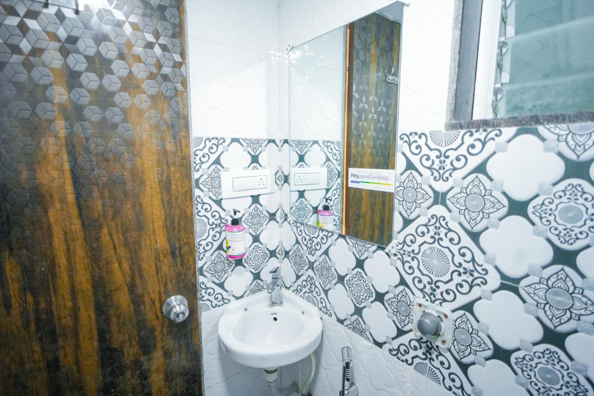Hotel Skylink Hospitality Mahalaxmi มุมไบ ภายนอก รูปภาพ