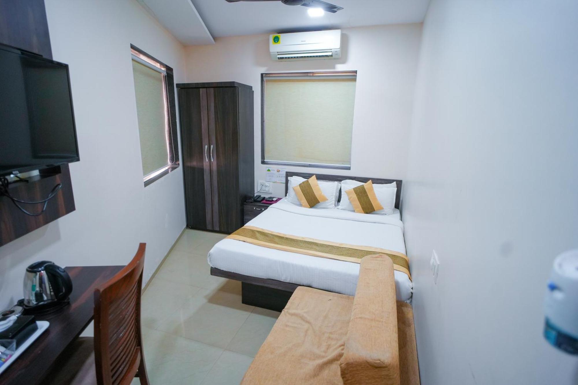 Hotel Skylink Hospitality Mahalaxmi มุมไบ ภายนอก รูปภาพ