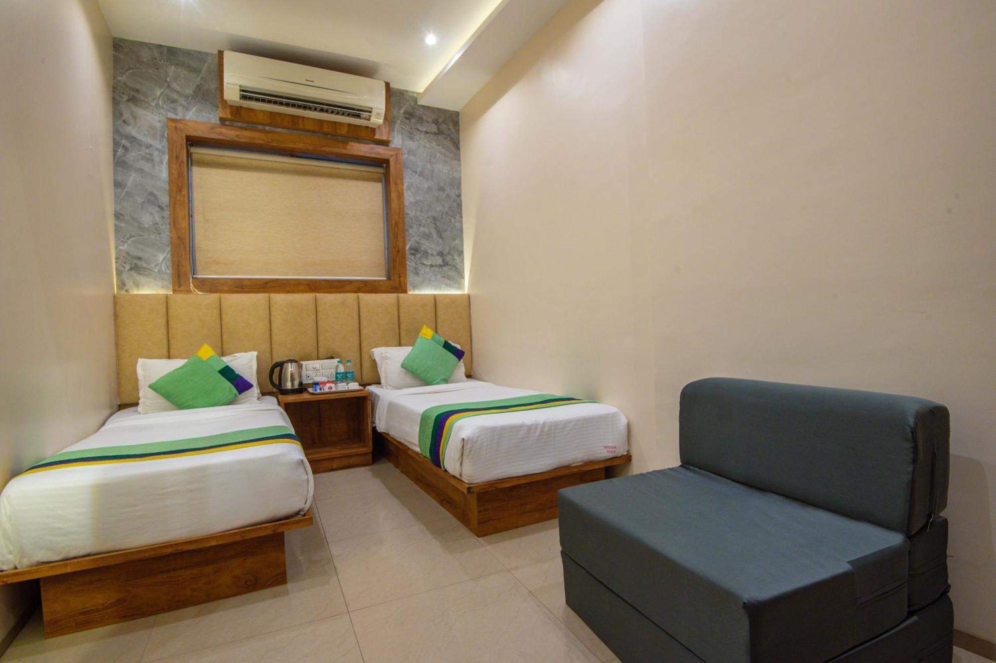 Hotel Skylink Hospitality Mahalaxmi มุมไบ ภายนอก รูปภาพ