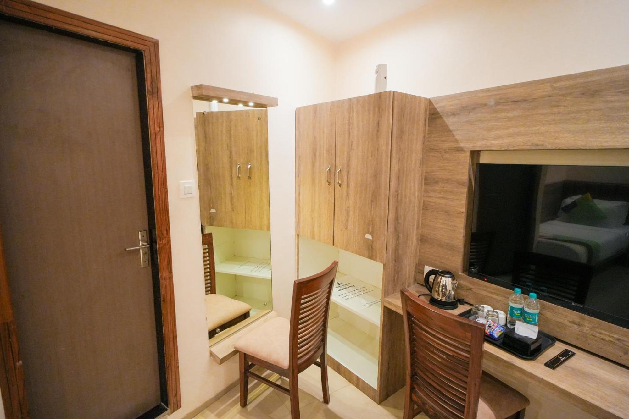 Hotel Skylink Hospitality Mahalaxmi มุมไบ ภายนอก รูปภาพ